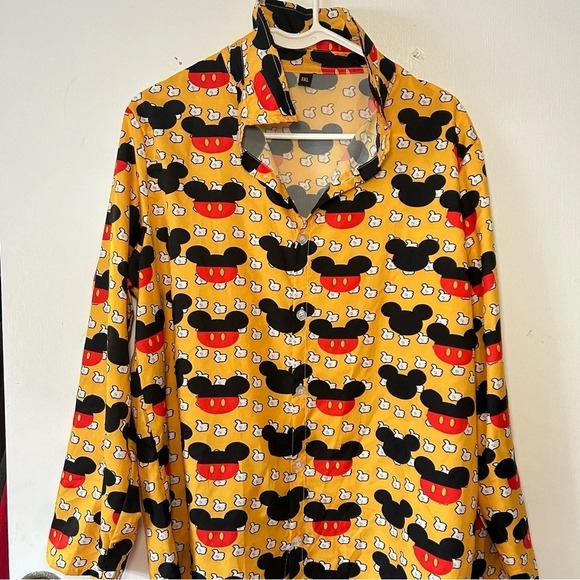 Source Unknown Tops - Women’s Disney Mickey Yellow Button Up Casual Top Size 3XL (not Disney brand)